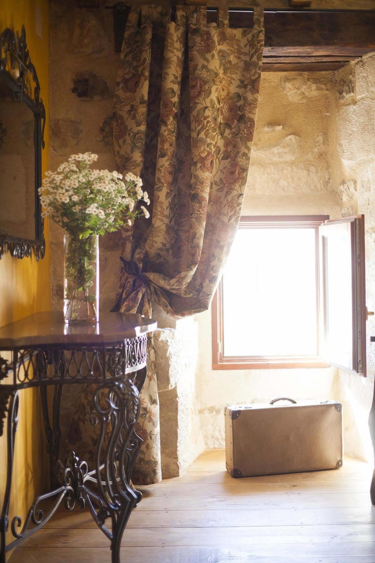 Hotel Rural La Torre De Bisjueces Zewnętrze zdjęcie